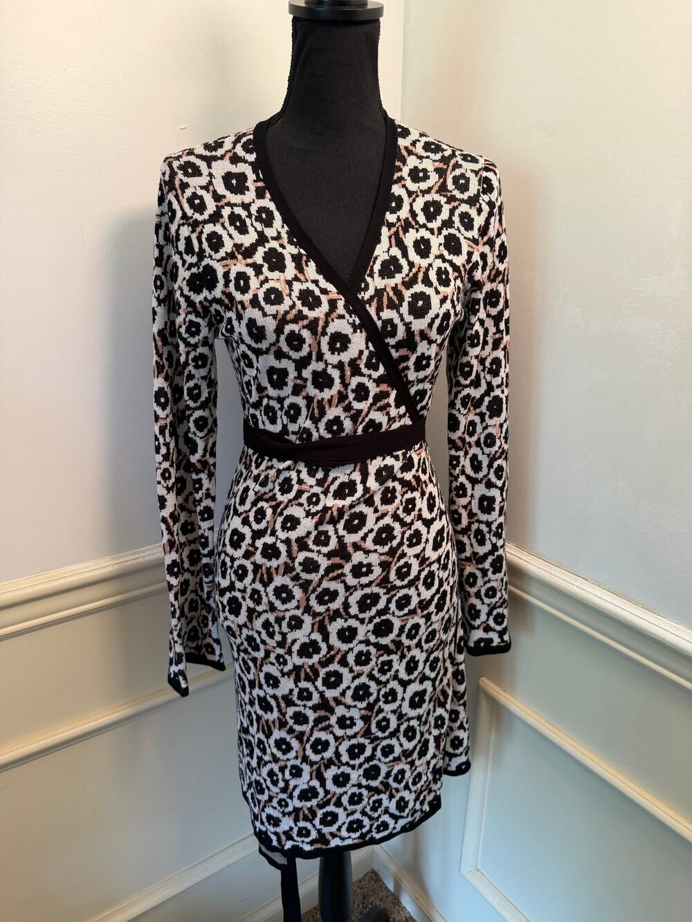 Diane von Furstenberg x Target Neutral Poppy Sweater Knit Wrap Dress Long Sleeve